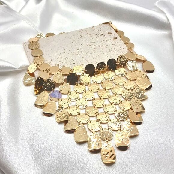 New ZARA SS 24K Metal Plate Hammered Bib Necklace - Picture 7 of 12